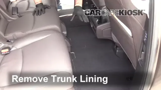 2018 Honda Odyssey EX-L 3.5L V6 Monter sur cric Utiliser le cric pour lever la voiture